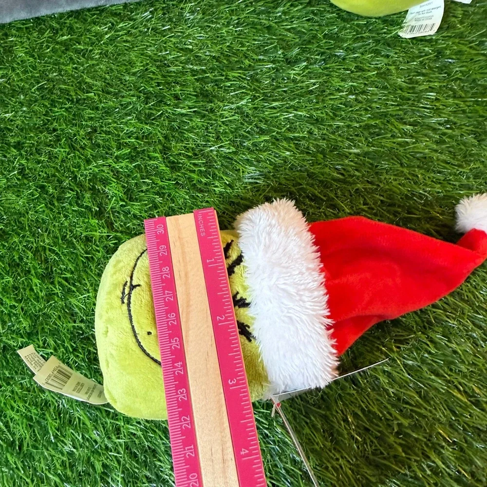 Dr‎ Seuss Grinch Plush in Mug Christmas Santa Hat Collectible Toy